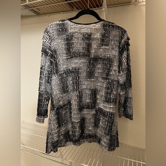 Squares & sequins Tunic. NWOT - Picture 7 of 9